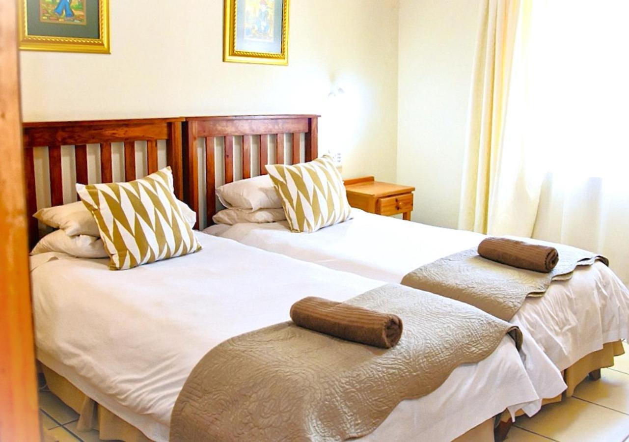 Donkin Country House Beaufort West Habitación foto