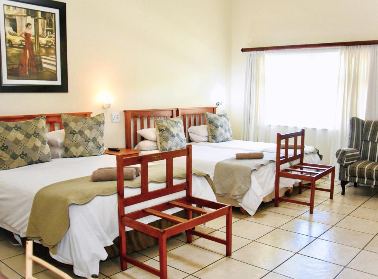Donkin Country House Beaufort West Habitación foto
